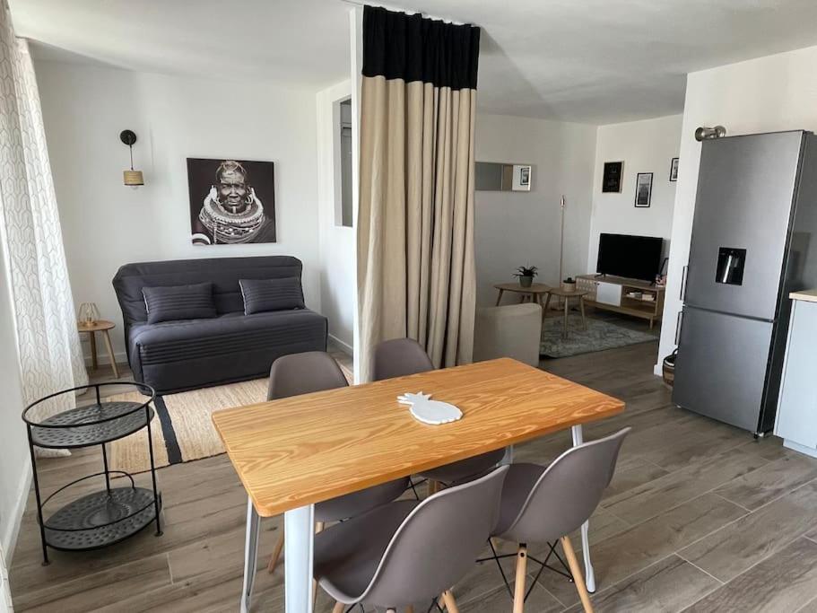 Tres Bel Appartement, Port Sanary, Exterior photo